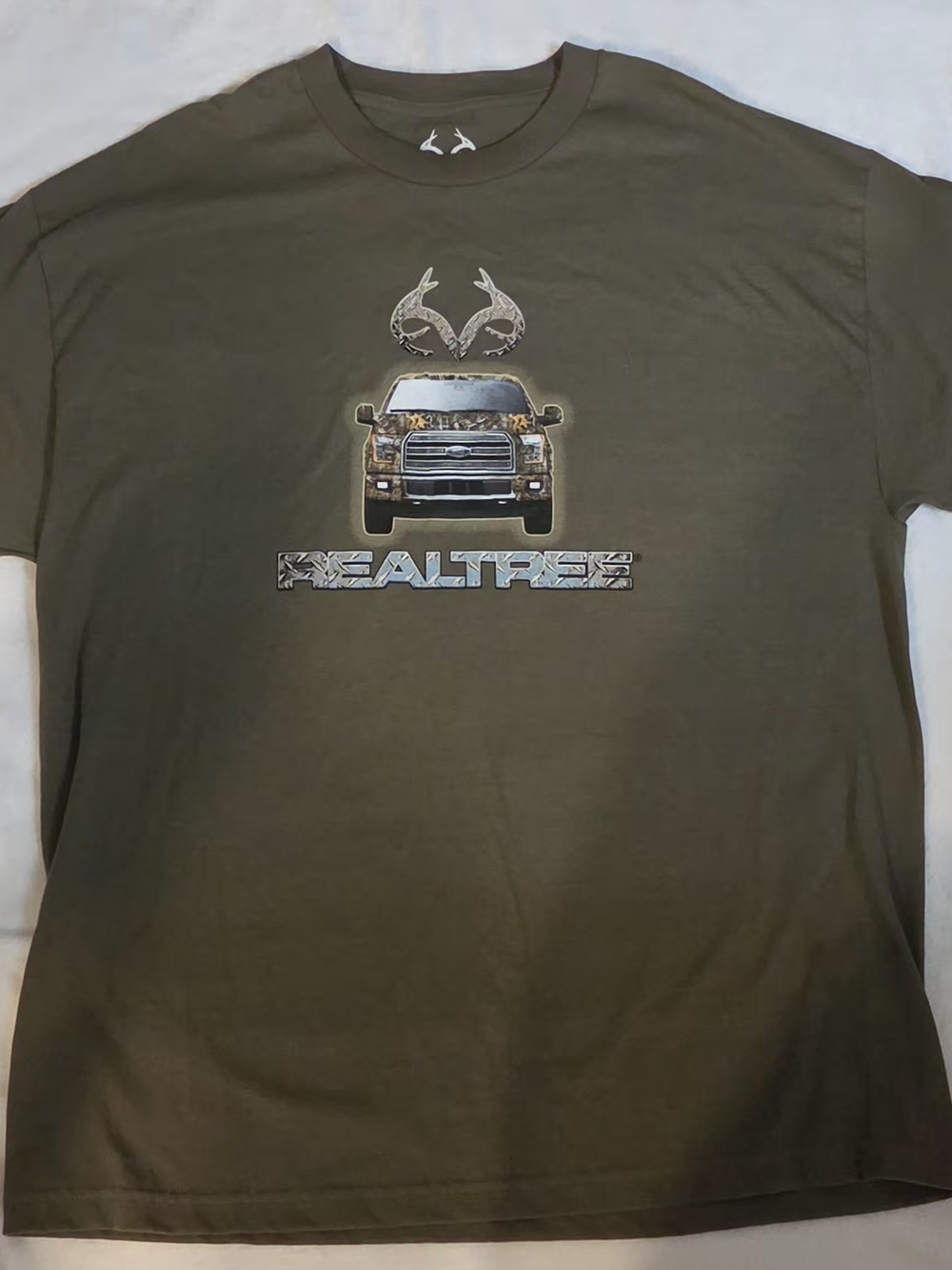 Realtree Men's Olive Green Graphic Tee - Truck Logo